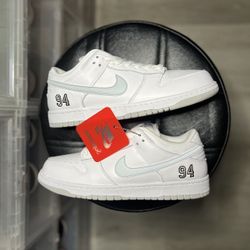 Supreme x Nike Dunk Low