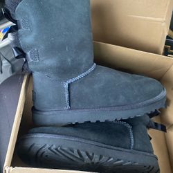 Black Ugg Boots 