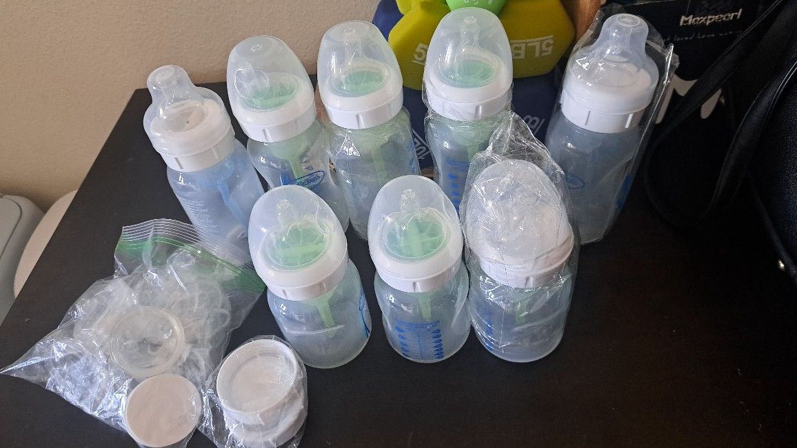 Dr. Browns Bottles  W/ Extra Nipples
