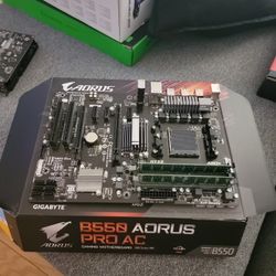 GIGABYTE GA-970A-DS3P + 16gb CRUCIAL RAM STICKS