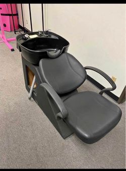 ON SALE!! Brand New  Shampoo Bowl Back wash chair  black