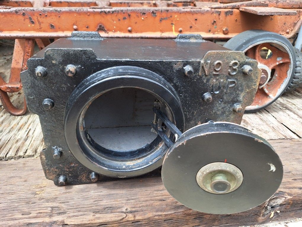 Antique Safe Cast Iron No 3 Floor Vintage Vault In Ground Locking Box Functional