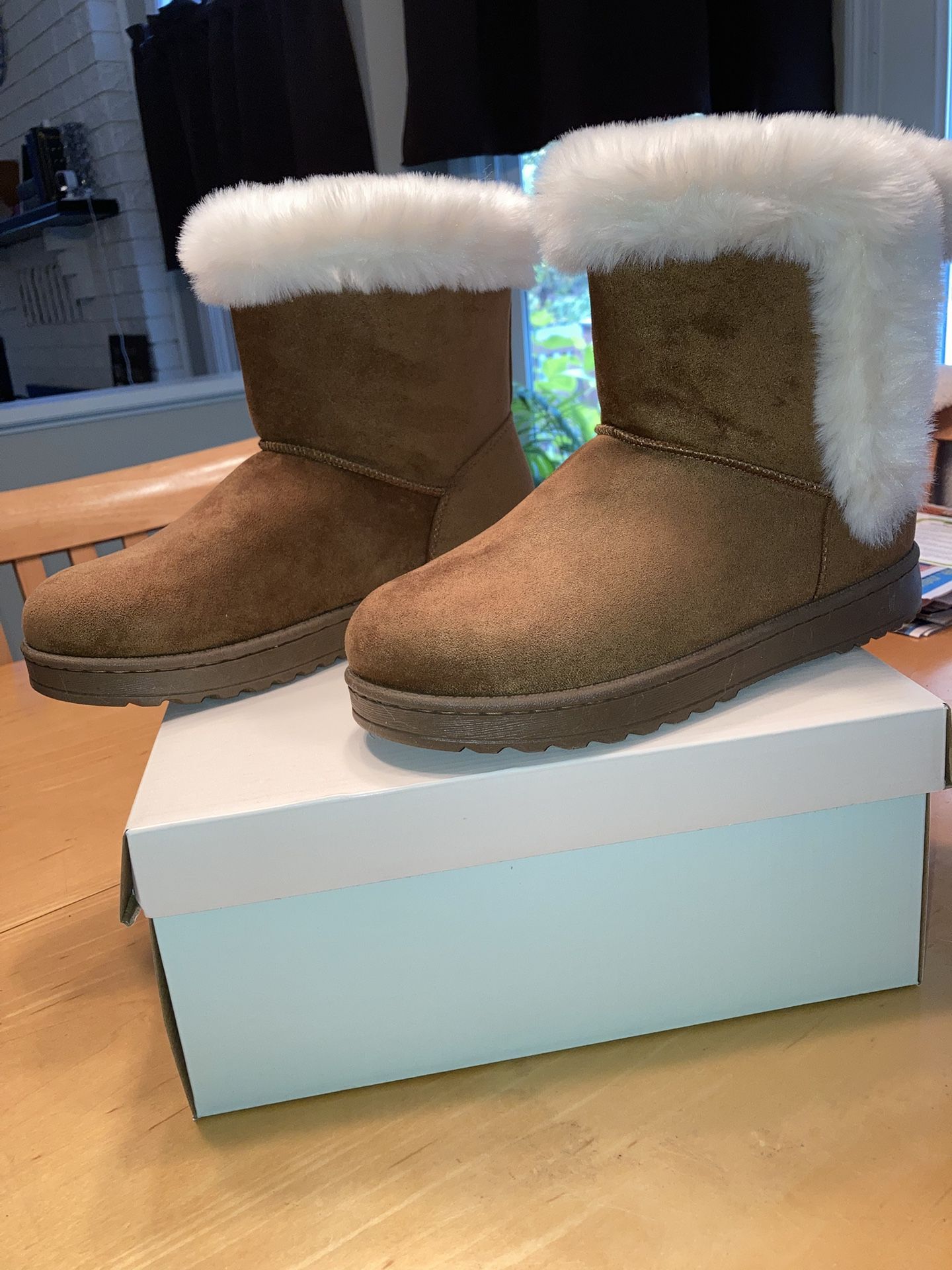 Ladies Winter Boots