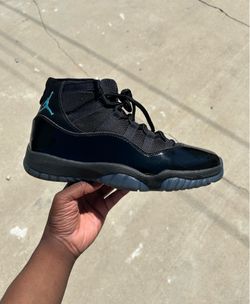 Jordan 11 Gamma Blue (size 10)