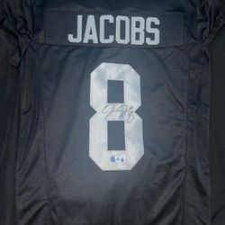 Josh Jacobs signed Jersey #8 Beckett Witnessed Grade