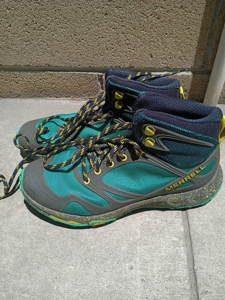 Merrill Hiking boots