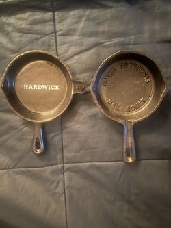 Vintage Mini Cast Iron Advertising Skillet Ashtrays - Pair (Hardwick & Kings Row) MCM “tobacciana”