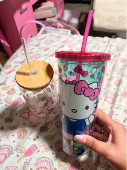 Hello Kitty CUPS