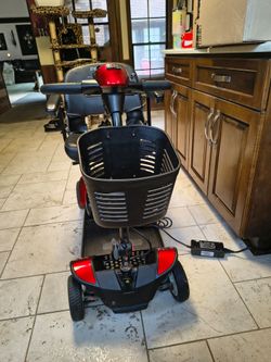 Electric scooter