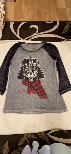 Star Wars T-shirt’s Size L Black And Gray And Size M Red