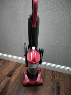 Dirt devil vacuum cleaner