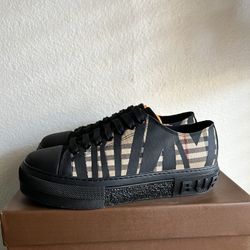 Burberry Shoes 