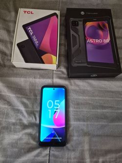 Tablets y telefono $220 OBO por todo