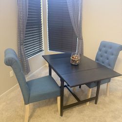 Table With 2 Chairs