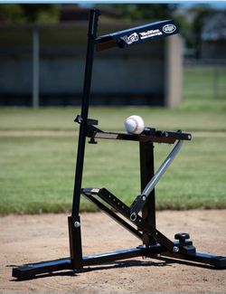 Louisville slugger pitching machine black