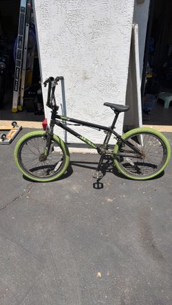Haro Downtown DLX 20.3 box