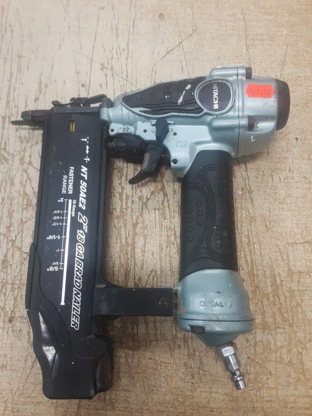Hitachi NT50AE2 18-Gauge 5/8-Inch to 2-Inch Brad Nailer