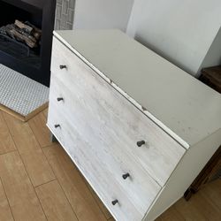 Dresser White/ Grey
