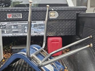 Low Crossover Box For Ford 150. Like New