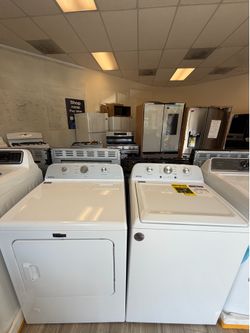 Brand new Maytag washer & gas dryer set