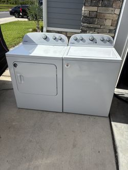 (Super Kleen)Whirlpool Washer Dryer Set!