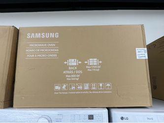 Brand new Samsung Bespoke Smart 2.1 cu. ft. 1000 W Matte Black Steel Over-the-Range Microwave w/ Auto Connectivity and SmartThings Cooking