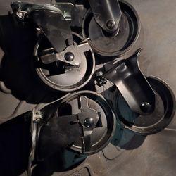Husky Rolling Tool  Cabinet Wheels