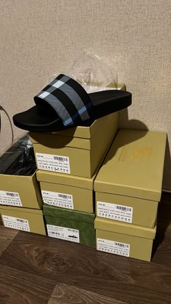 (Burberry Slides)