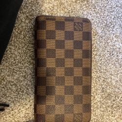 LV Zippy Wallet