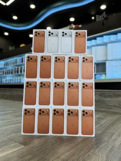 iPhone 17 Pro Max (Unlocked) ( Payment Plans Available / Planes De Pagos Disponibles ) 