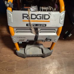 Rigid 3000 PSI 2.6 GPM Gas Pressure Washer 