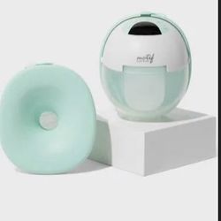 motif ultra glow wearable pump