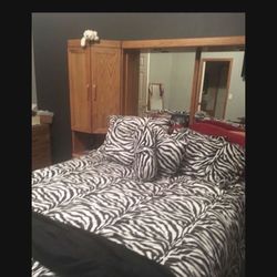 Queen Bedroom Set 