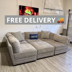 Large Gray Sectional Couch 🛋️-FREE DELIVERY 🚚 