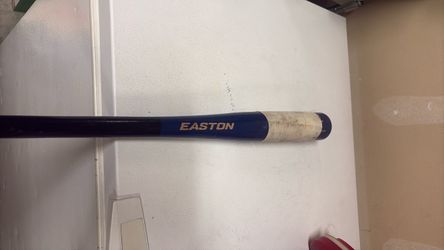 Easton fungo bat Easton fungo bat