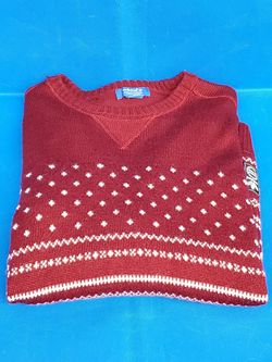 Adidas Men's knitted Christmas Sweater Size XL LIKE NEW CONDITION worn once burgundy and white.
