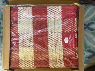 New Holiday Time Red Plaid 20" x 34" Accent Rug