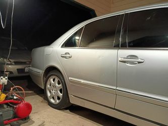 2001 e320 Mercedes-Benz clean title tagged till July 157,583 miles