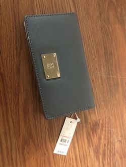 New York and company wallet