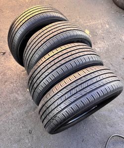 205 55 16 KUMHO I'm selling this set of tires with 80% life left on all 4