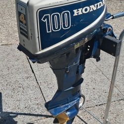 Boat Motor (Honda 10hp)