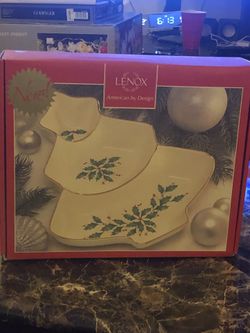 Brand new. Lenox Christmas tree platter.