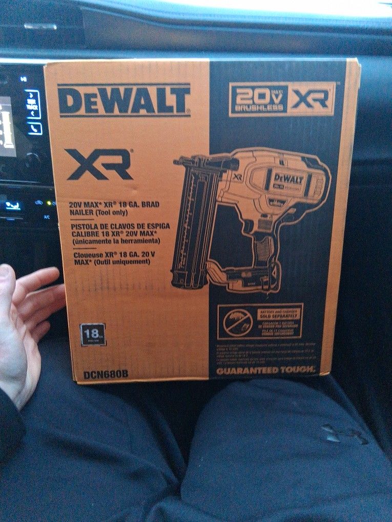Dewalt 20v 18gage Brad Nailer