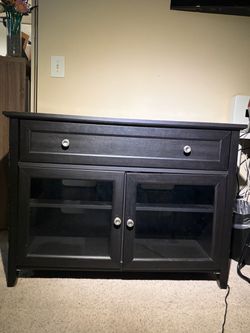 Black tv stand