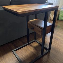 WOOD SIDE/ END TABLE