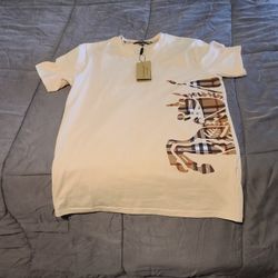 Burberry T-shirt