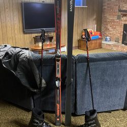 Dynastar Skis