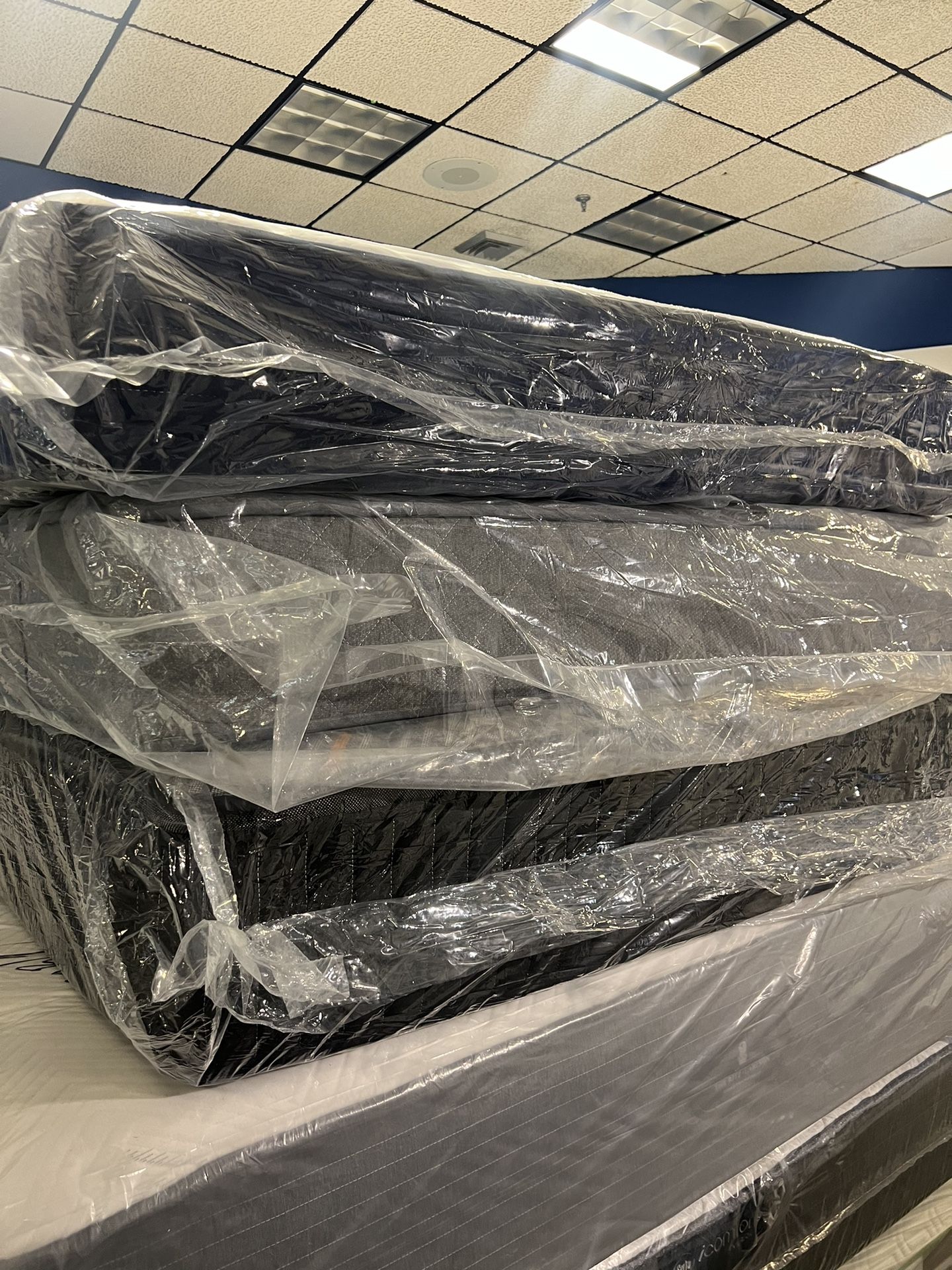 🔥queen Size Mattresses $199🔥