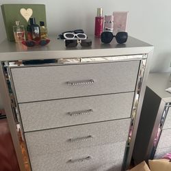 Full Glam Queen Bedroom Set - 6 Piece Designer Inspired Collection - $1,500