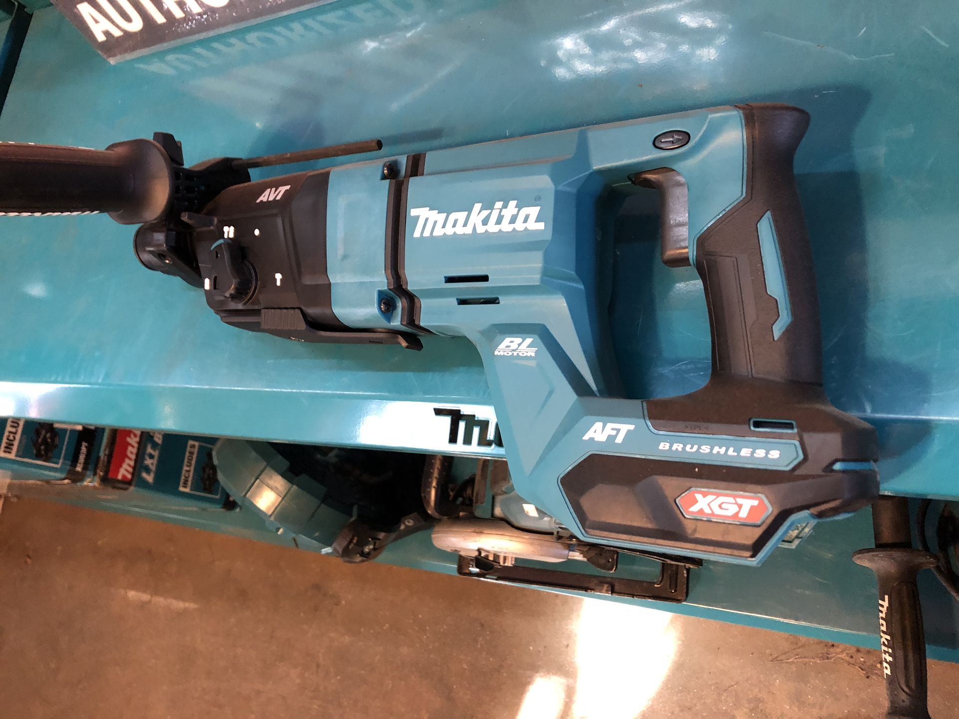 GRH07 MAKITA 40v Rotary Hammer Drill 